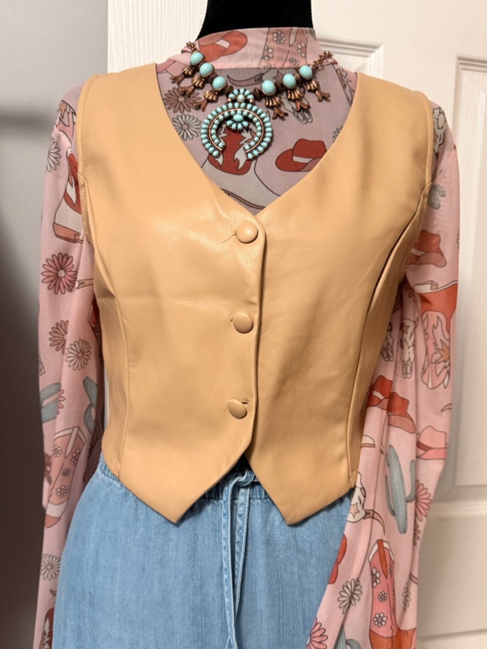 Nylon Apparel Pink Western Mesh Top Size Medium Cowgirl Rodeo Festival